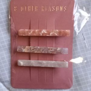 8 Other Reasons Runway Clip Trio